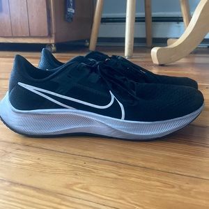 Nike zoom Pegasus 38, women’s 10.5